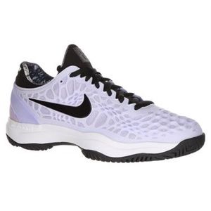 Women’s Nike Zoom Cage 3 tennis/court shoe, size 8
